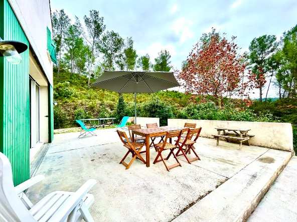 House 5 pièces · 160.00 m² à Saint cyr sur mer