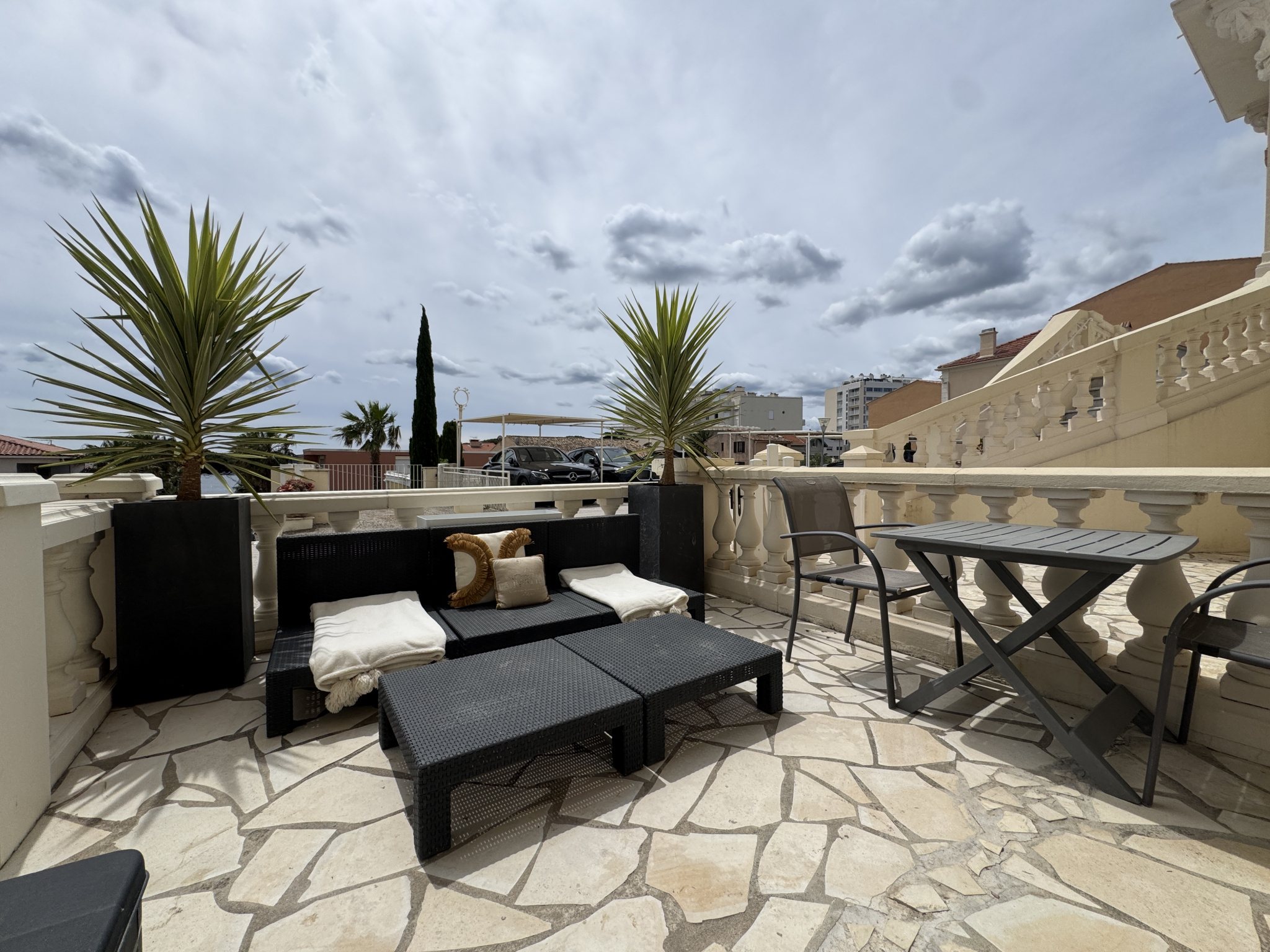 Agence immobilière de Azémar Immobilier - Fiducia Saint-aygulf